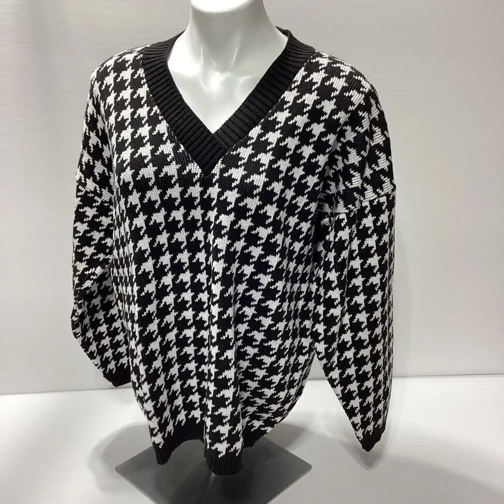 Vintage Doris Skis Sweater Size M Black White Houndstooth Deadstock Holiday Knit